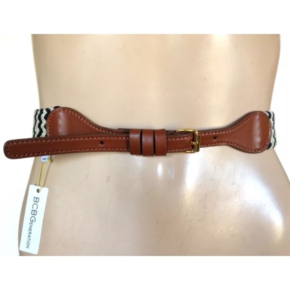 BCBGeneration Accessories - ❤️ BCBGeneration ❤️ WAIST BELT FAUX LEATHER FRONT